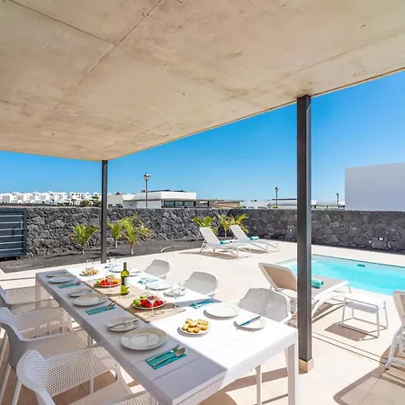 Iraya By 플라야블랑카